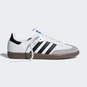 BRAND NEW WHITE OG SAMBAS. Never worn. With tags attached and box.
